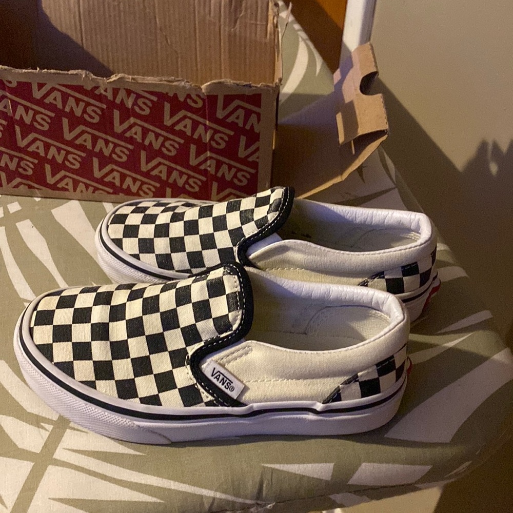 Kids sneakers